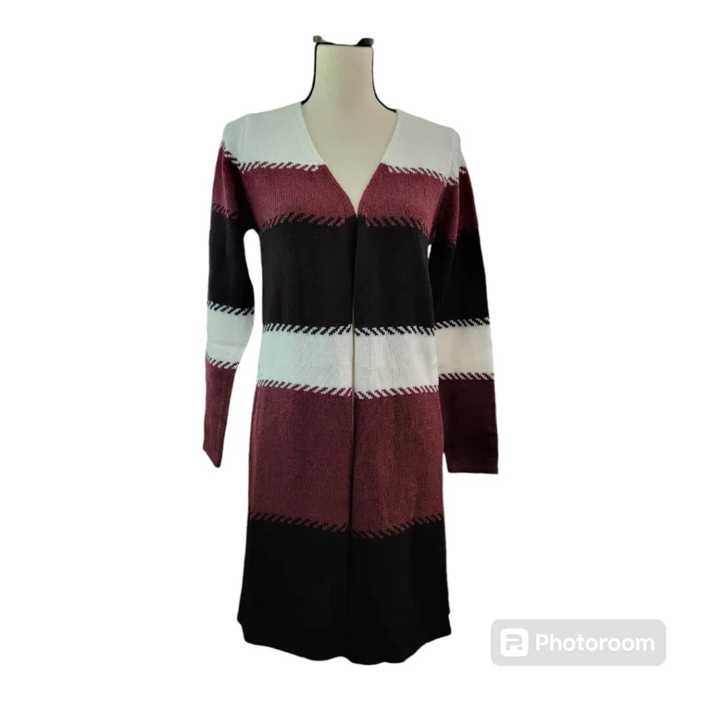 NWOT fortune and ivy long cardigan Womens‎ Size S New